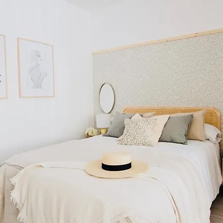 Cosy Estudio Junto A La Playa De El Palo Sinese Design
